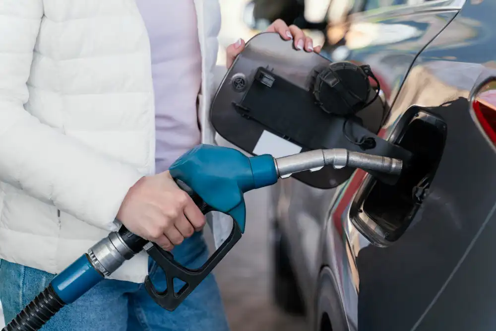 Tehlikeli ve Çok Tehlikeli İşlerde Akaryakıt Otogaz İkmal ve Dolumu Kursu