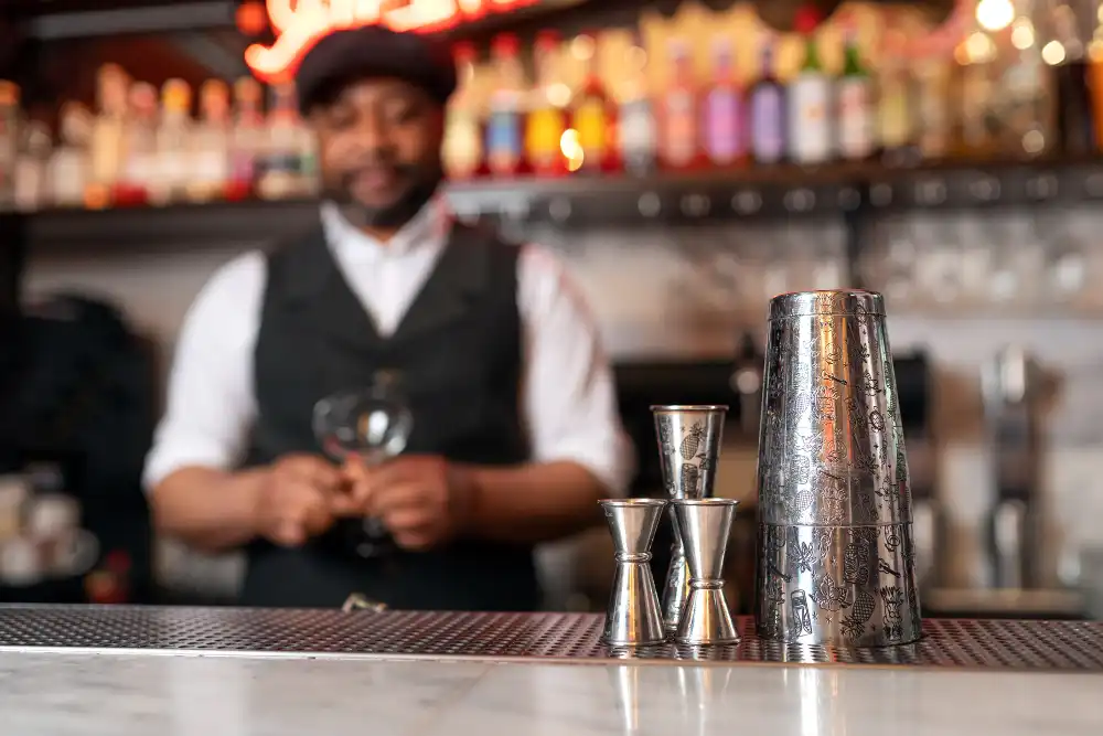 Bar servis elemanı kursu