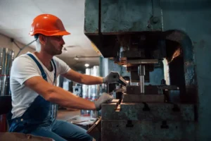 Bilgisayarlı Makine (CNC) Operatörü Kursu