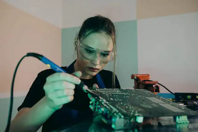 Mikrodenetleyici Programcısı Kursu